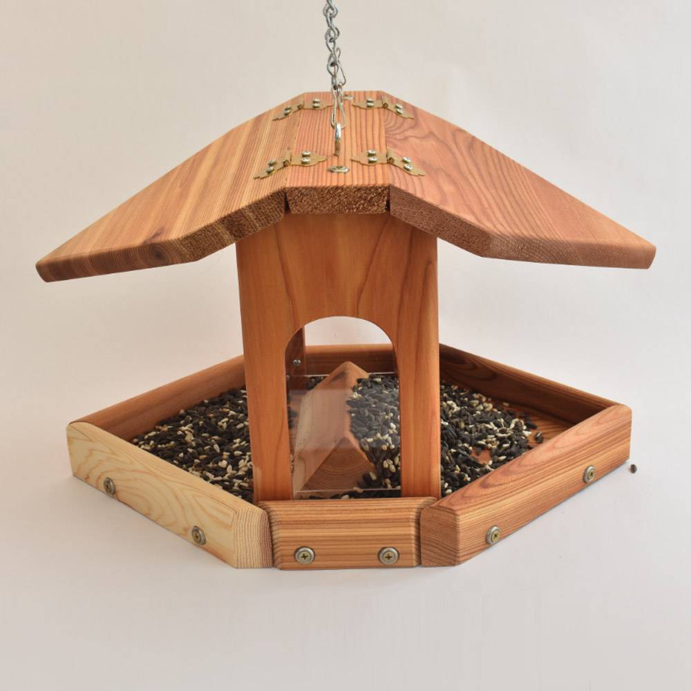 Cedar Large Mixed Seed Hanging Bird feeder